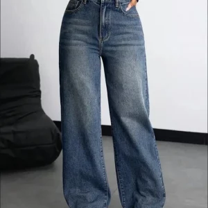 GF Women's Baggy High-Rise Jeans